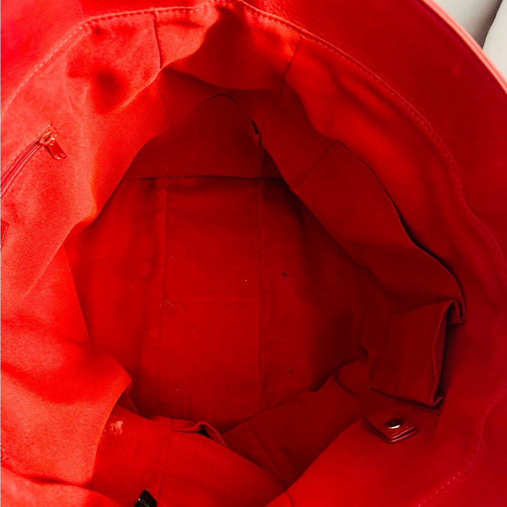 Express Red Leather Tote Bag - Picture 5 of 9